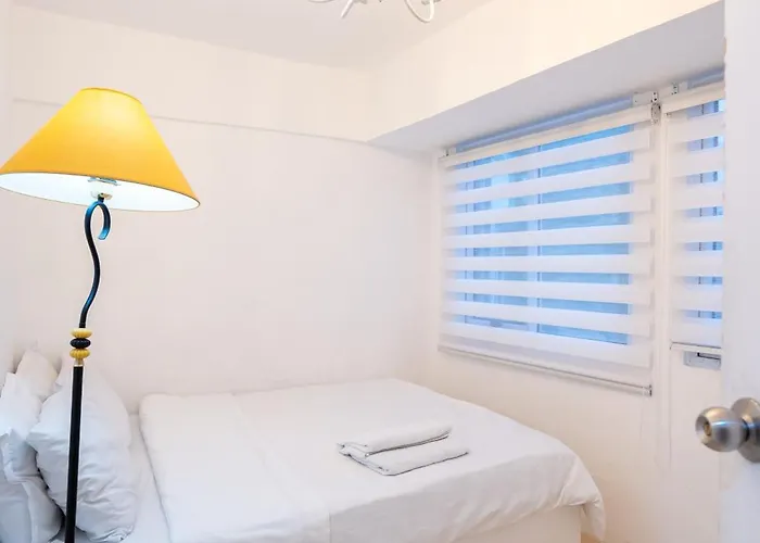 A2j Executive 3br Loft Bgc Manila