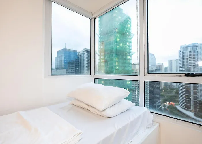 A2j Executive 3br Loft Bgc Apartment Manila
